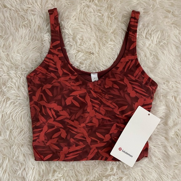 lululemon athletica Tops - ⭐️NWT⭐️ Lululemon aligned cropped tank top